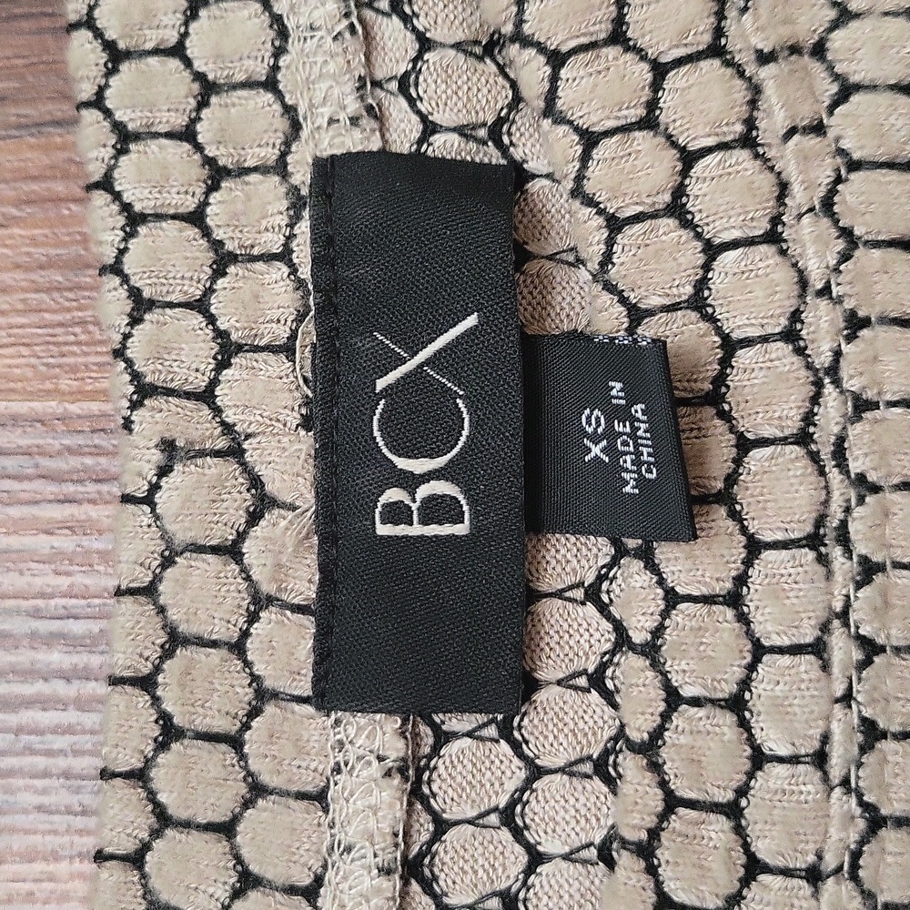 BCX Textured Pattern Top XS - Picture 4 of 6